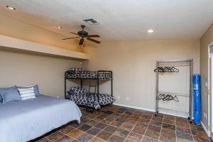 Resort Style Living w Pool, Spa, Games