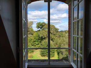Appartements Beautiful suite in a historical castle in Loire Valley : photos des chambres
