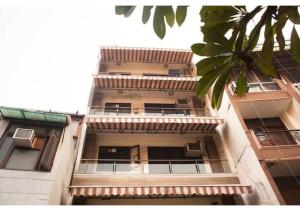 BluO Classic 1BHK - M Block Greater Kailash