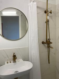 Hotels Hotel De France Et De Guise : Chambre Double Standard