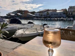 Maisons de vacances Romantic Maison de Pecheur sparkling sea views : photos des chambres