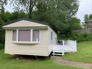 Lower Hyde Caravan - Chale