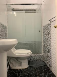 Miraflores Center - Larcomar, Parque Kennedy, Malecón