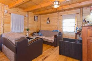 Lovcen mountain cottages