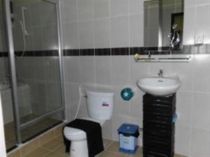 Golden Noura Villa-Pub & Restaurant