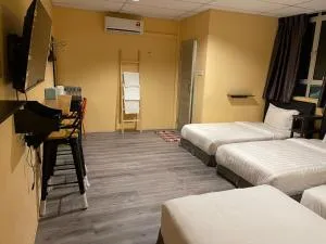 Loft Pals Urbanstay Lodge, Kapit - Kapit