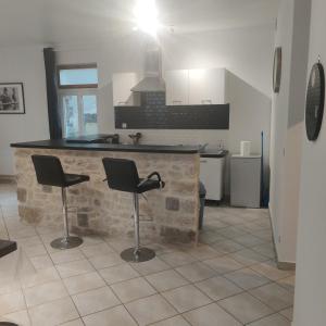 Appartements Grand 2 pieces sur cour : photos des chambres