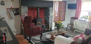 Pet friendly two bedroom cosy cottage