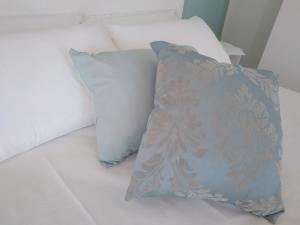 CoCo de Mer - Self Catering Log 2