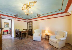 Casa di nonna Ines 1 - Hideaway in Monferrato con Vista sulle Colline, Solarium e Piscina