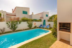 L&A Villa with Private heated Pool in Prainha