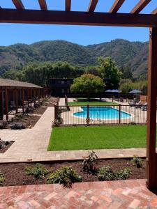 Hidden Valley Inn