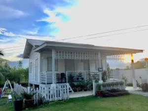 Tok Abah Cottage - Kampong Pangkal Pisang