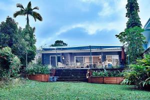 Beachfront - Pippies on the Beach @ Bramston