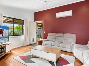 Jillamatong 14 - 3BR House l Pet Friendly l Fenced Backyard l WiFi