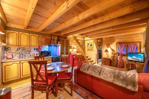 Chalets Petit Rochebrune : photos des chambres