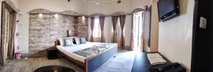 Shiva Ganges View Guest House