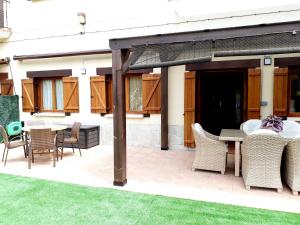 APARTAMENTO CON JARDÍN MARBLÉS