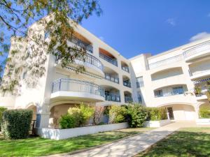 Apartment Parc de Pontaillac-10 by Interhome
