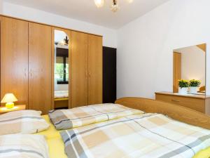 Apartment Luka-1 by Interhome