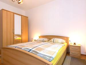 Apartment Luka-1 by Interhome