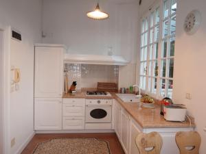 Apartment La Perla del Lago by Interhome