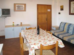 Apartment Riviera 5 by Interhome