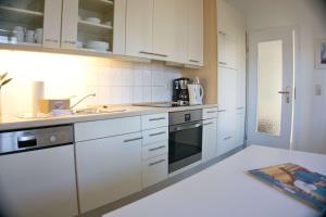 Balkon, gratis Nutzung vom AHOI Erlebnisbad und Sauna in Sellin - Residenz Strandeck FeWo01