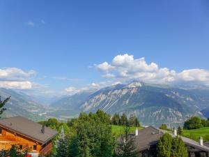 Chalet Chalet Aglaia by Interhome