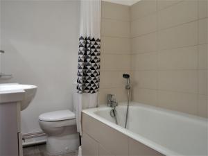 Studio Le Parc de la Chaumière-5 by Interhome