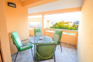 Apartments Dujmovic with Terrace