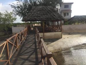 MANDA ISLAND Private Villa