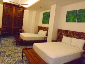 Rouge By La Gran Francia