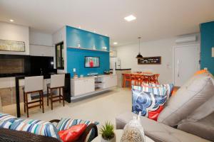 1087 Apto na praia de Bombinhas