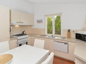 Kaikora Seaside Cottage