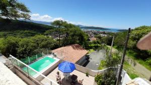 CASA COM PISCINA e VISTA PARA O MAR - Porto Belo-SC Bombinhas-SC
