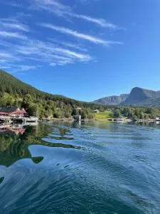 4 Bedroom Holiday seahouse Svelgen,Bremanger - Dyrstad