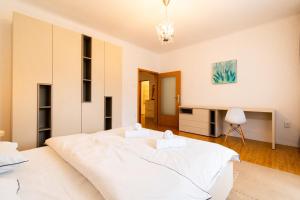 Ardor Apt - Bright and Secluded Apartment in the heart of Old Town