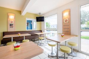 Hotels ibis budget Carcassonne Aeroport - A61 : photos des chambres