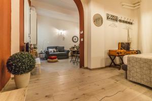 Corte Galluzzi alla Basilica di San Petronio by Wonderful Italy