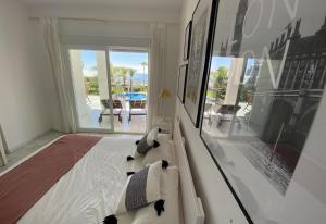 Frontline Beach Apartment