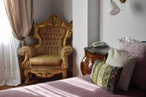 Double Room with Living Room and Balcony room in Hotel Convento La Gloria