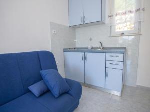 Apartment Rea with Pool 