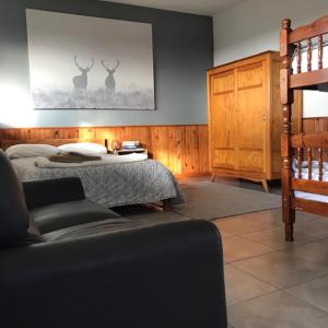 Lodges Glynns at Club Correze : Chambre Familiale - Vue sur Jardin