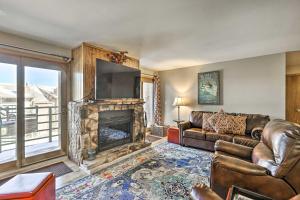 Condo with Balcony and Fireplace in Silverthorne!