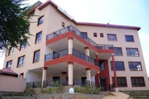 KILIMANI BREEZE HOTEL - Matha