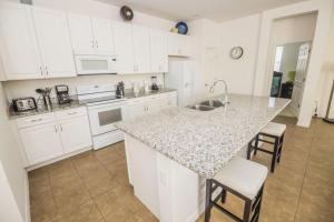 Providence Resort 4 Bedroom Home Private Pool Near Disney
