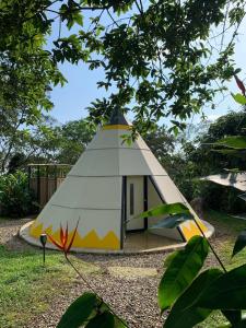 Bosque de Aventura & Glamping El Faro