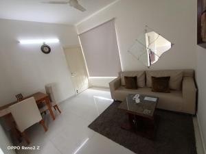 BluO 1BR Hitech City - Bathtub, Balcony, Gym