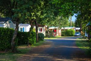 Campings CAMPING AZU'RIVAGE : photos des chambres